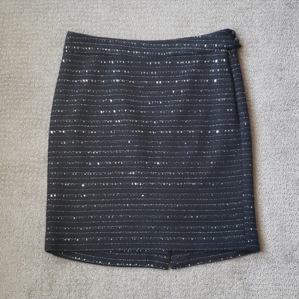 Black pencil skirt